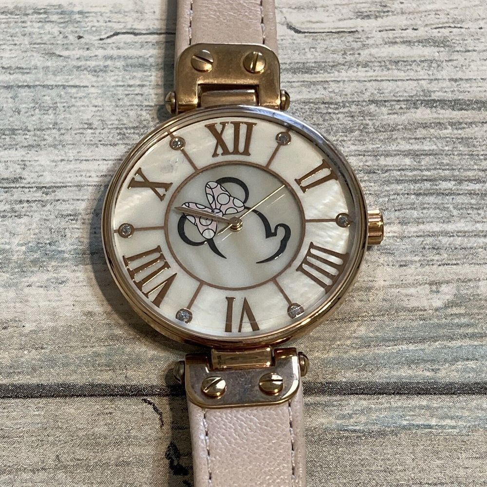 Enchanting Disney Parks Inspired Watch Needs‎ Battery Minnie Mouse